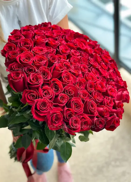Valentine's Day Long Stem Roses - Choose color and Quantity