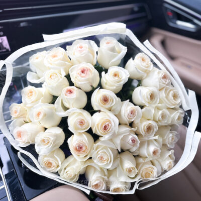 Premium White Long Stem Roses 60cm